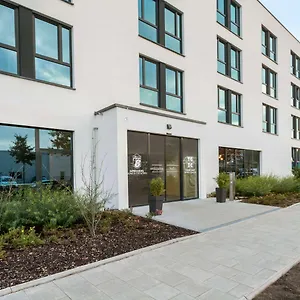 Hotel Super 8 By Wyndham North Munich