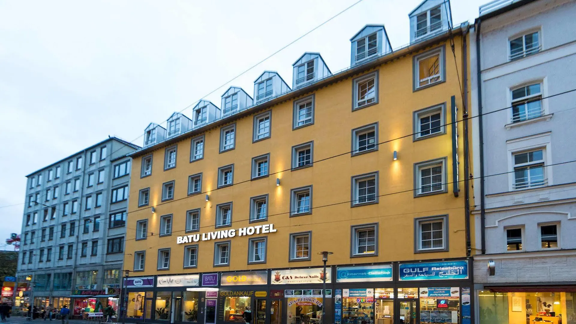Batu Apart Hotel contacts
